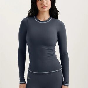NEW SET ACTIVE BREATHE LONG SLEEVE IN HIMALAYA
